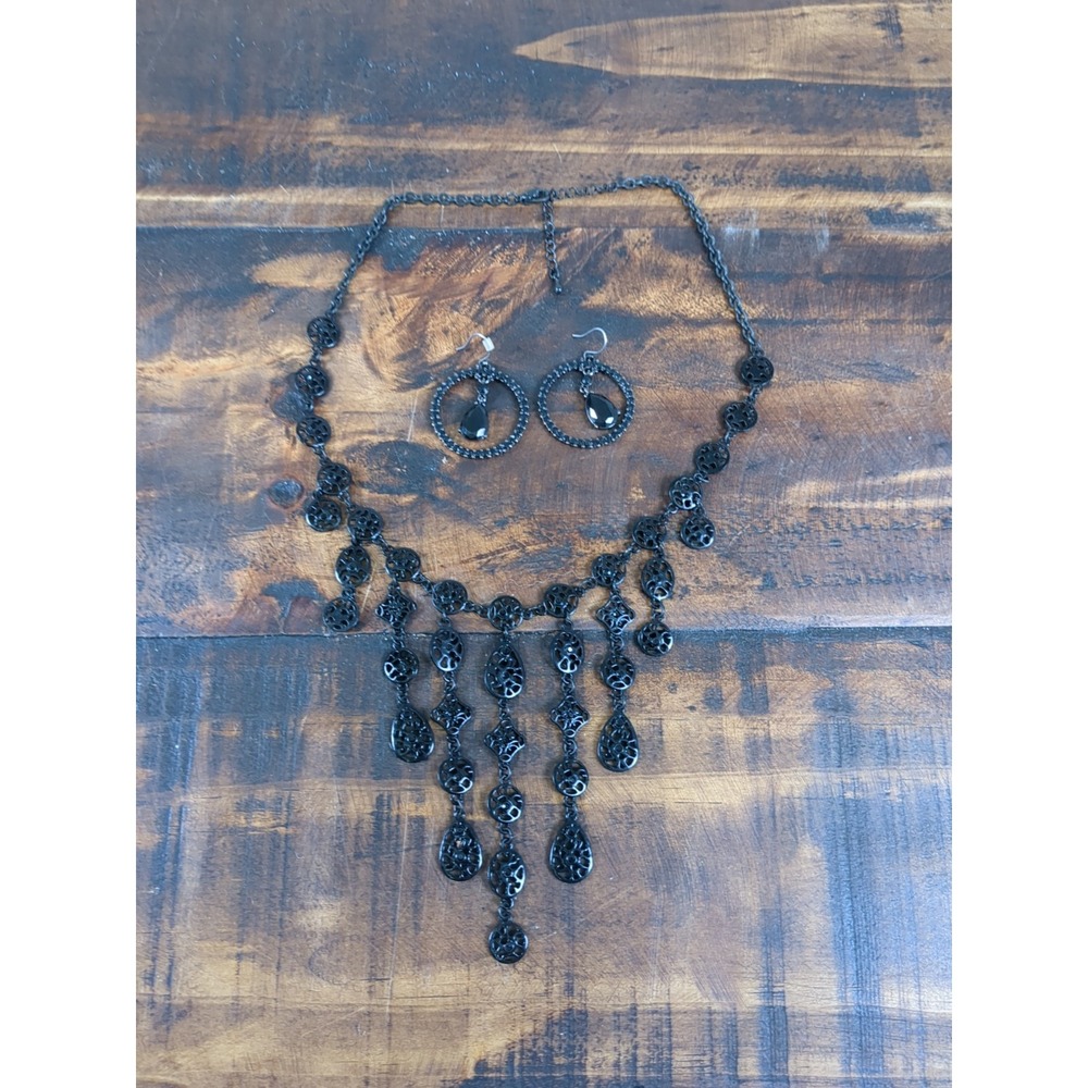 Black Multi Pendant Statement Necklace & Matching‎ Pendant Earrings